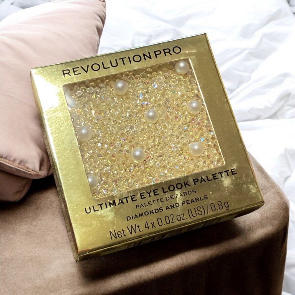 REVOLUTION PRO ULTIMATE EYE LOOK PALATTE Diamonds & Pearls